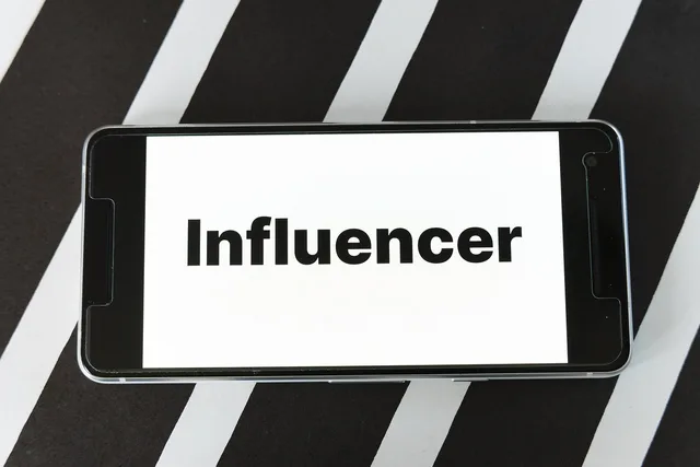 mockup, screen, smartphone, website, blog, word, influencer, brand, branding, marketing, instagram, youtube, facebook, group, community, network, communication, social, connection, platform, internet, influencer, influencer, influencer, influencer, influencer. Before you choose a B2B influencer marketing product, weigh suite against point tool